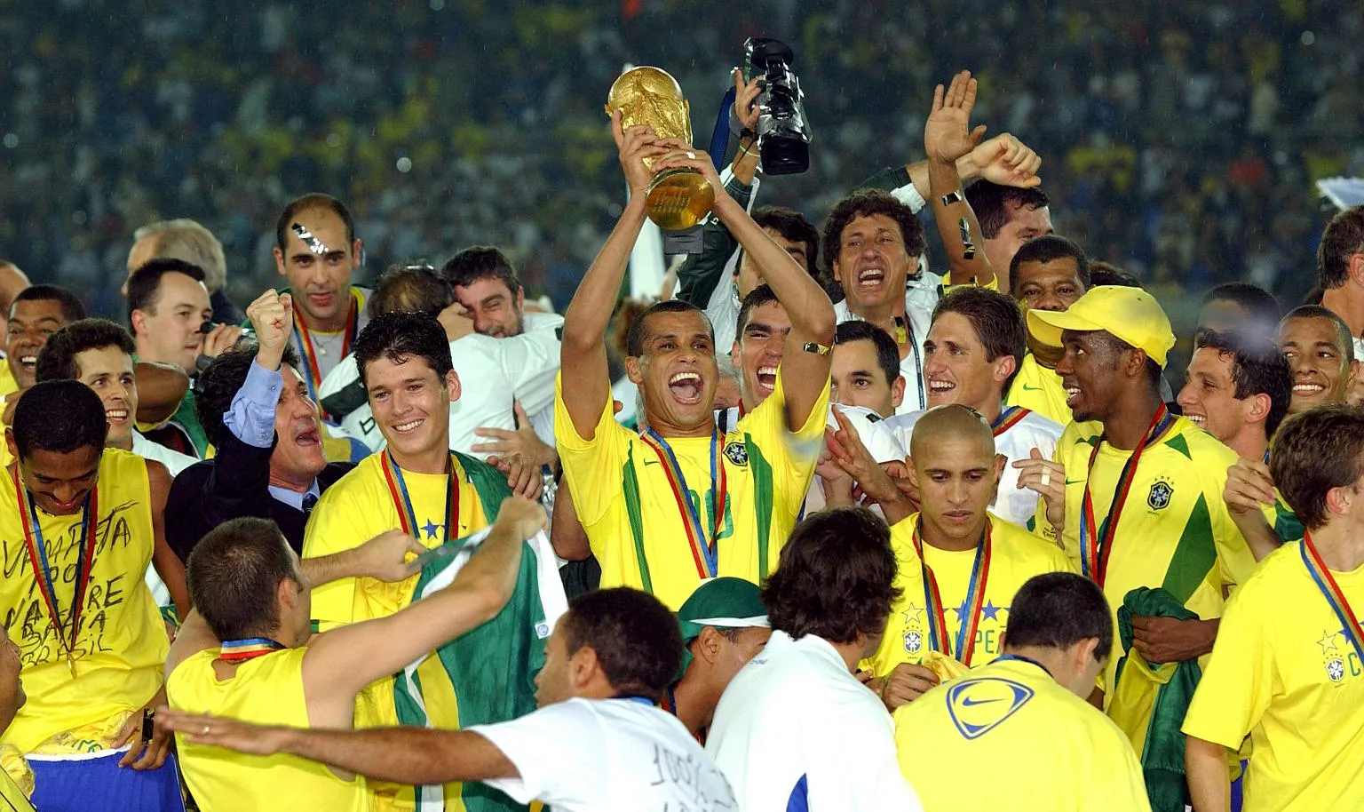 Brazil với 5 chức vô địch